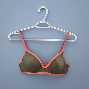 Victoria's Secret T-Shirt Bra Size 32B, Green and Pink